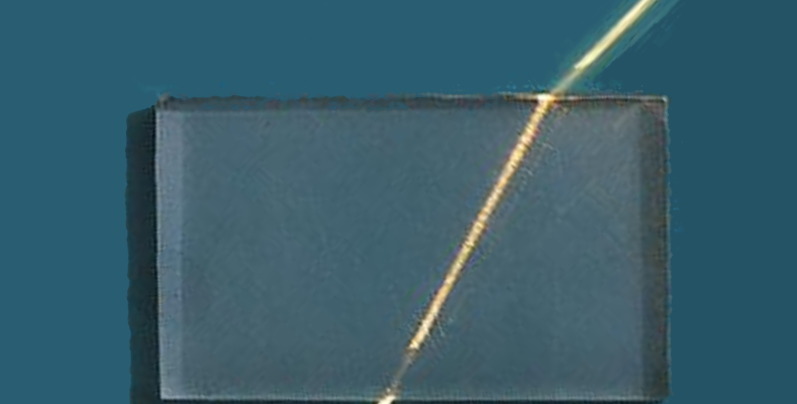 refraction_photo_top.png